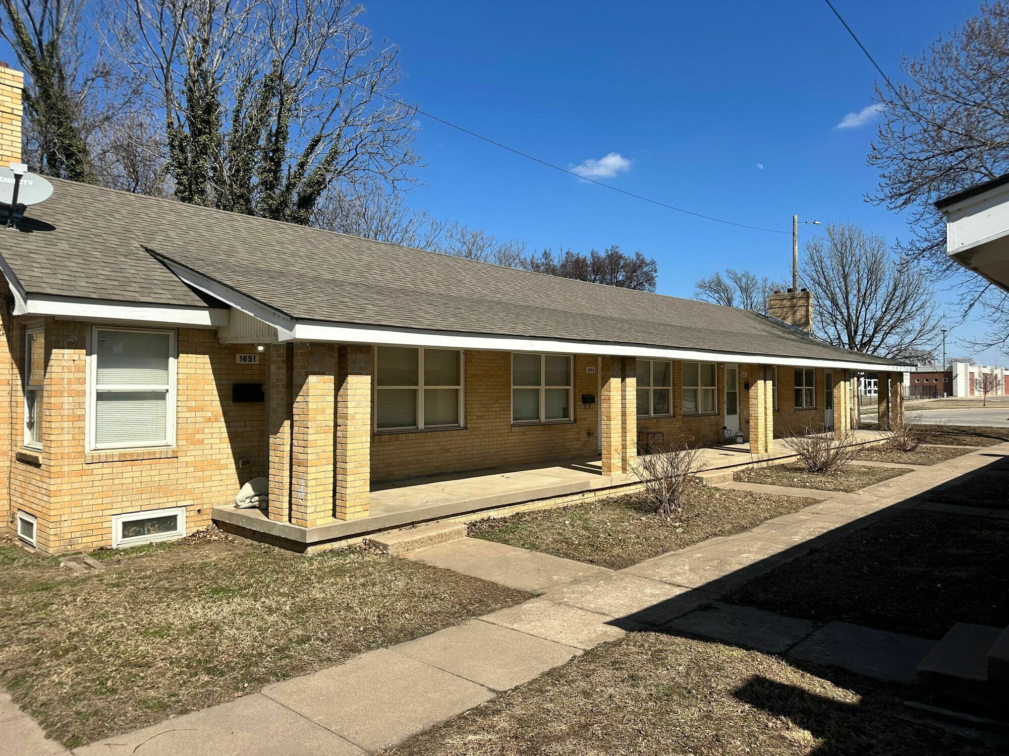 1645 S Hydraulic St, Wichita, KS for Sale