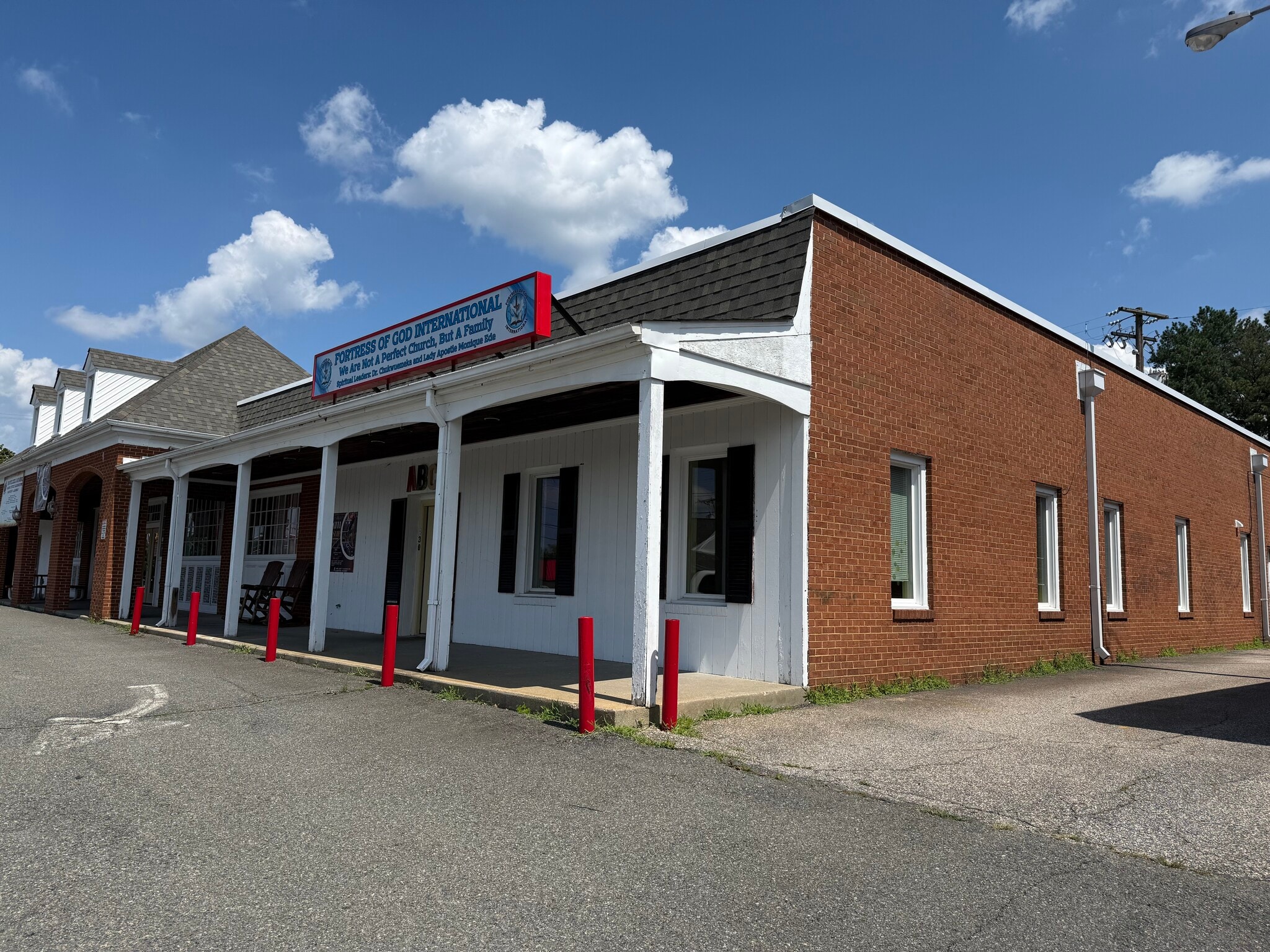 4301 W Hundred Rd, Chester, VA for Rent