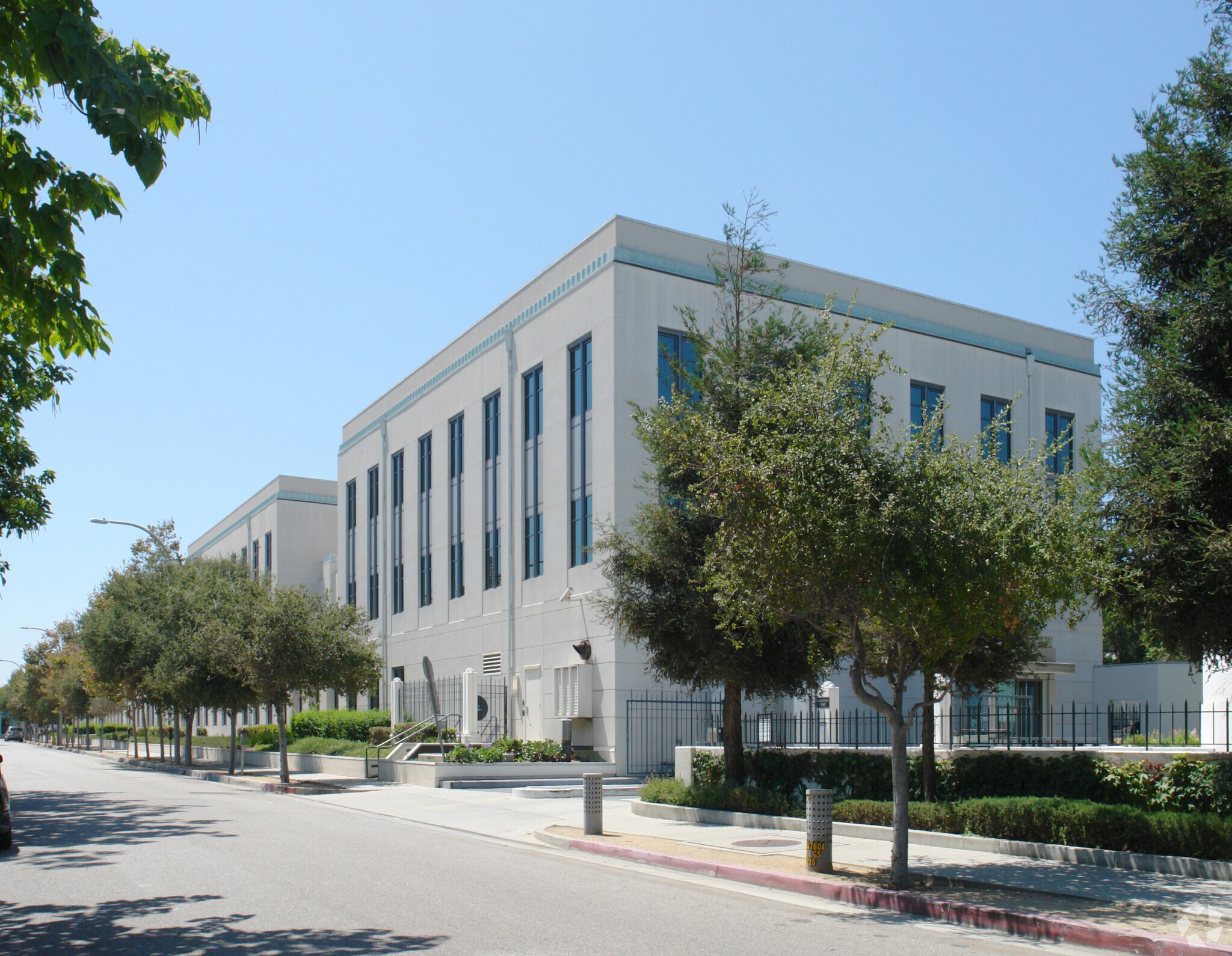 9050 Washington Blvd, Culver City, CA for Rent