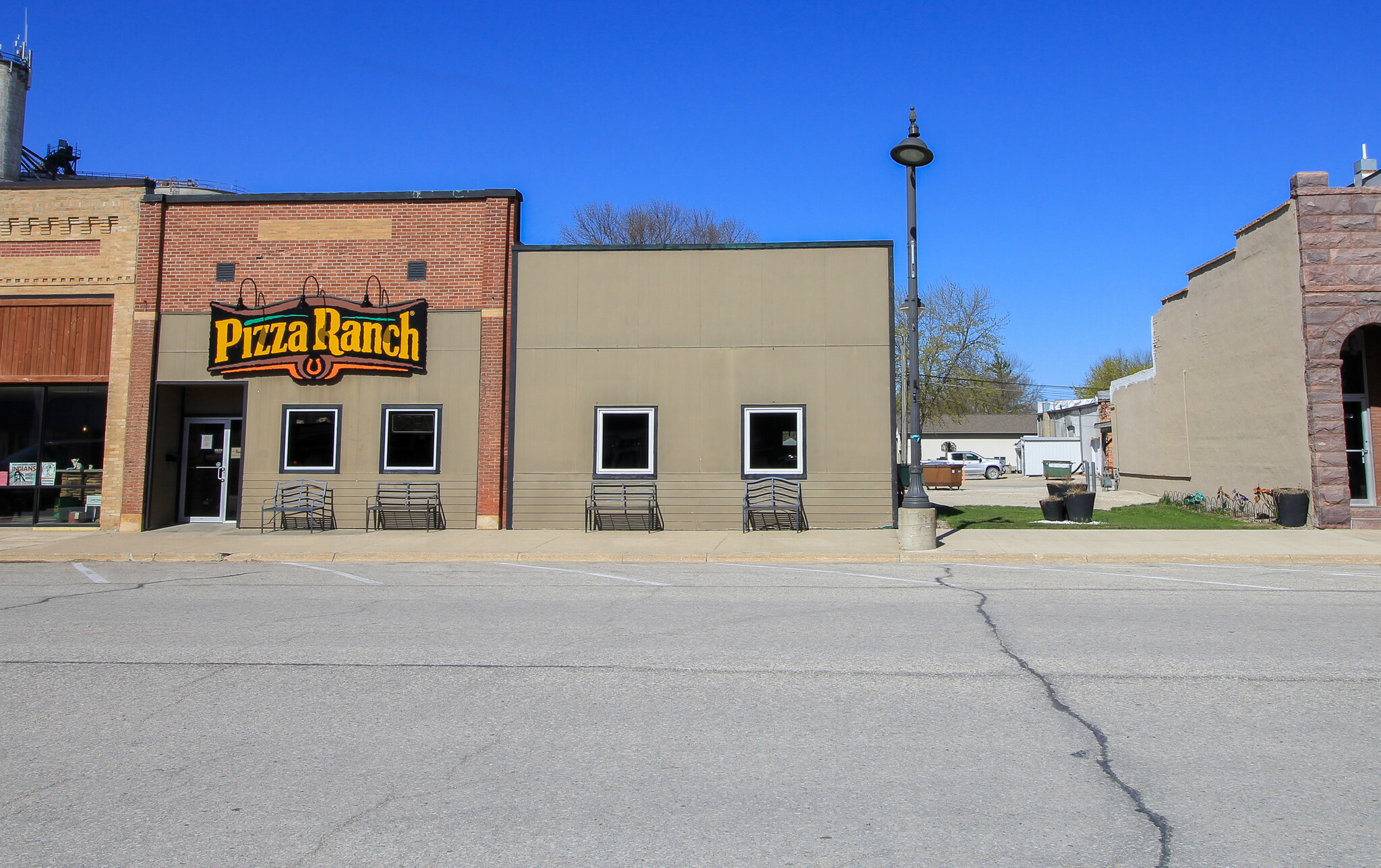 211 N Main St, Pocahontas, IA for Sale