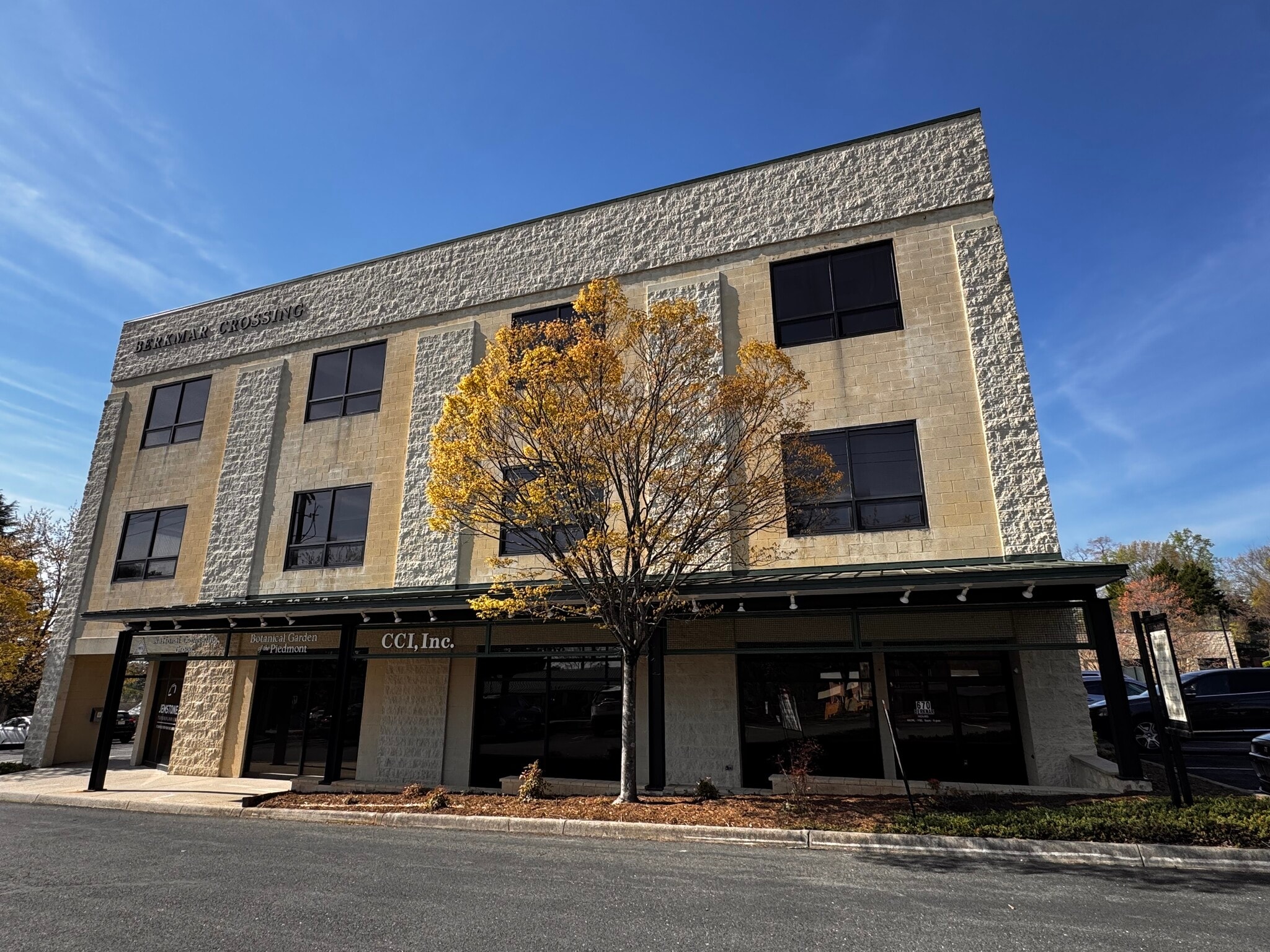 684 Berkmar Cir, Charlottesville, VA for Rent