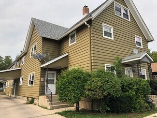 Aurora, IL Apartments - 304 Hankes Ave