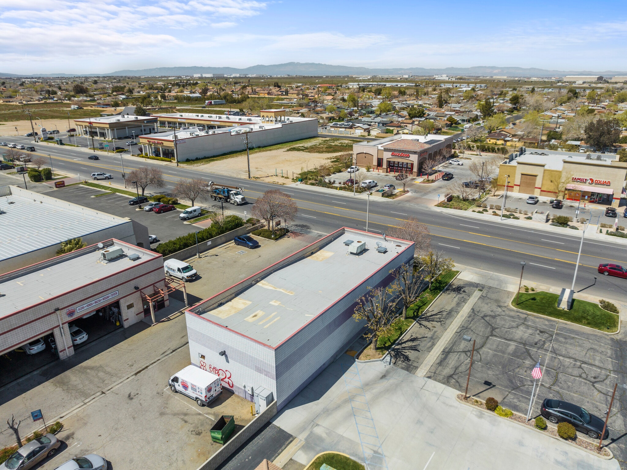3084 E Palmdale Blvd, Palmdale, CA for Rent