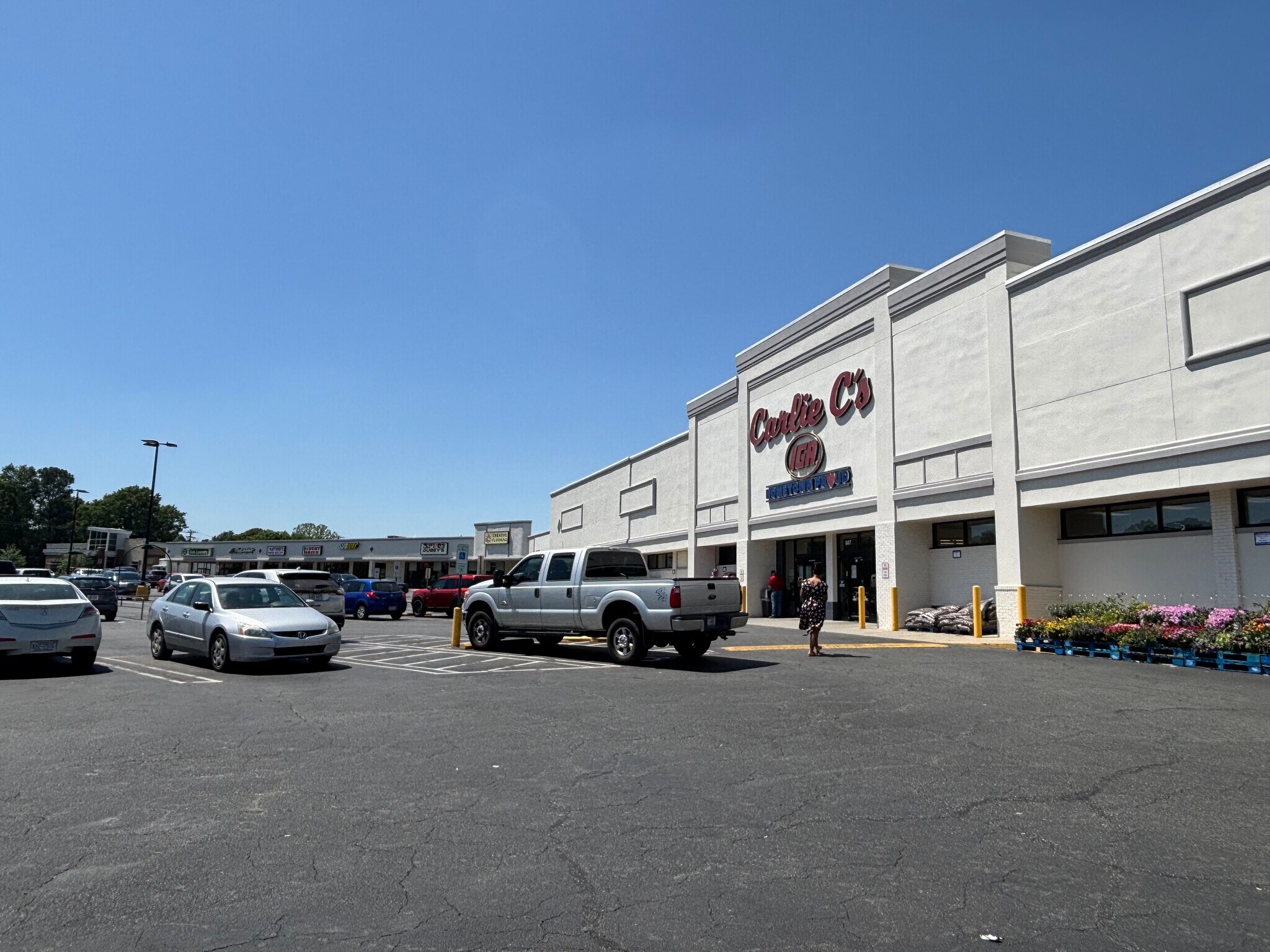 801-825 Main St, Graham, NC for Rent