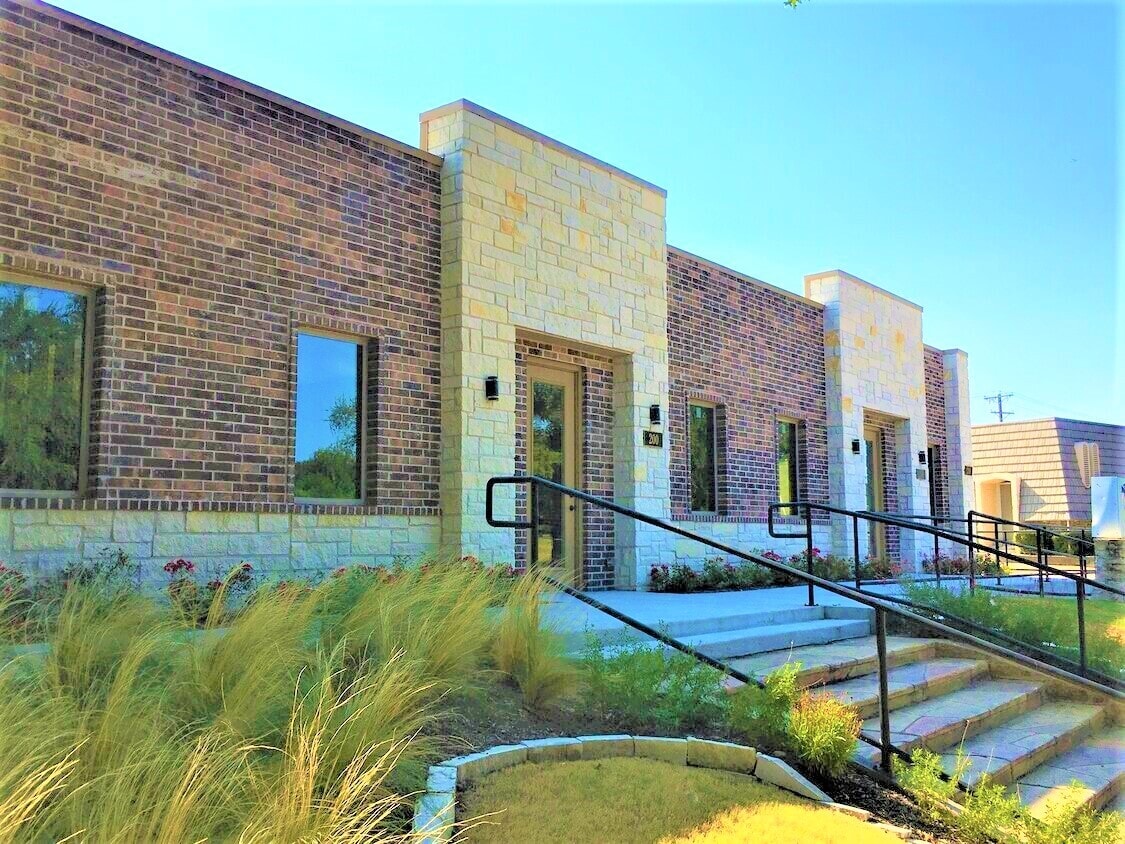 208 S Cottonwood Dr, Richardson, TX for Sale