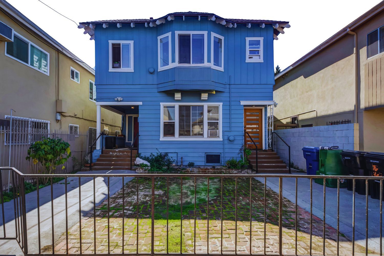 702 W 30th St, Los Angeles, CA for Sale