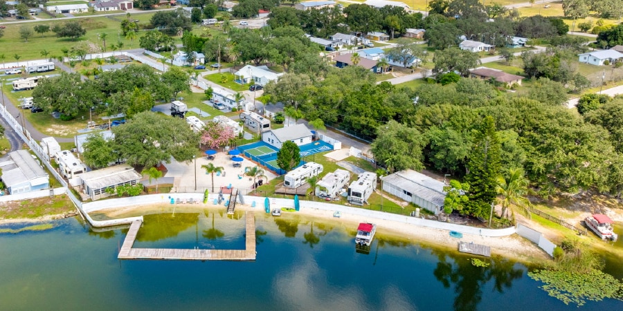 14 Lake St, Frostproof, FL for Sale