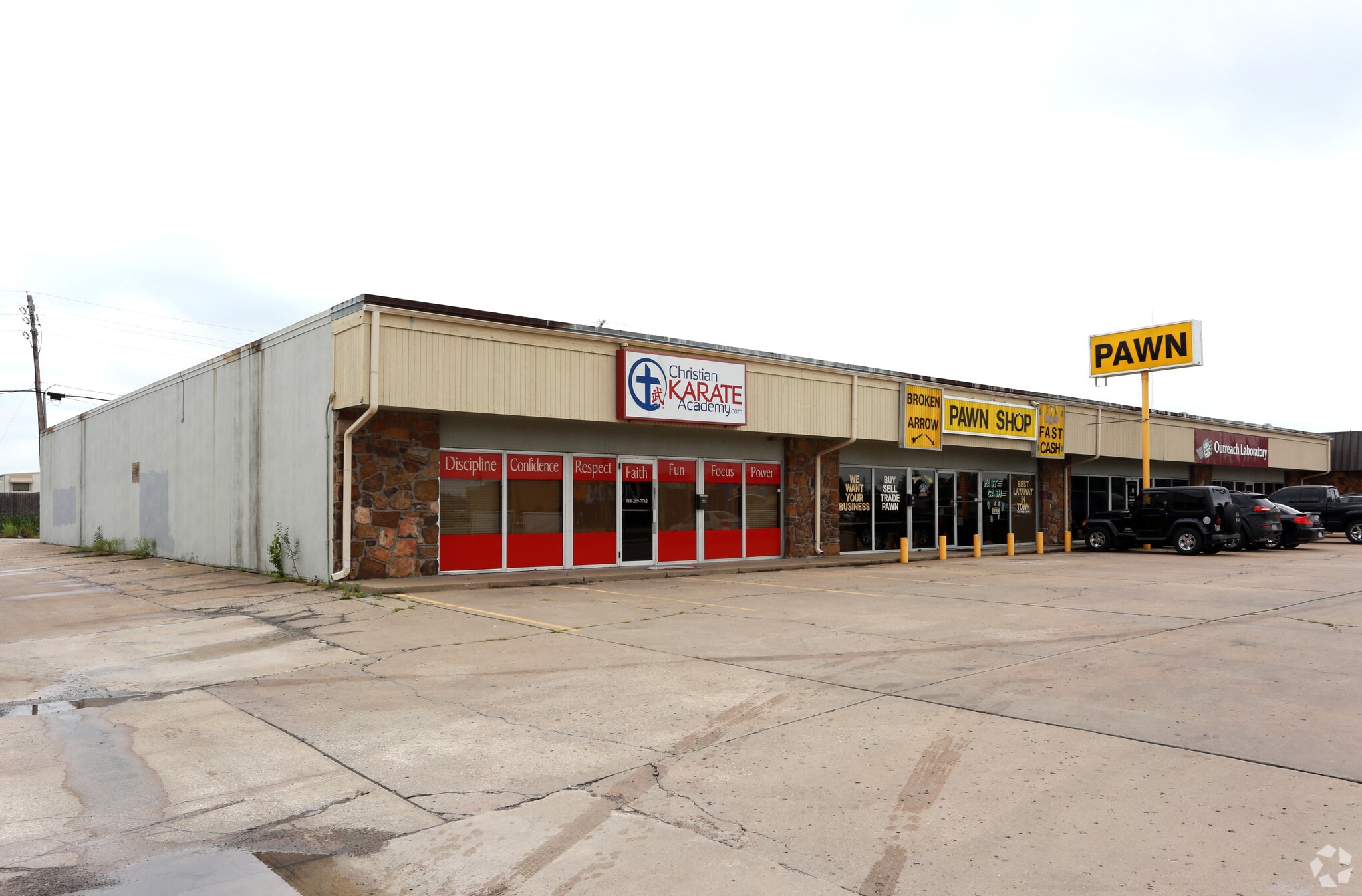 309-317 N Aspen Ave, Broken Arrow, OK for Rent