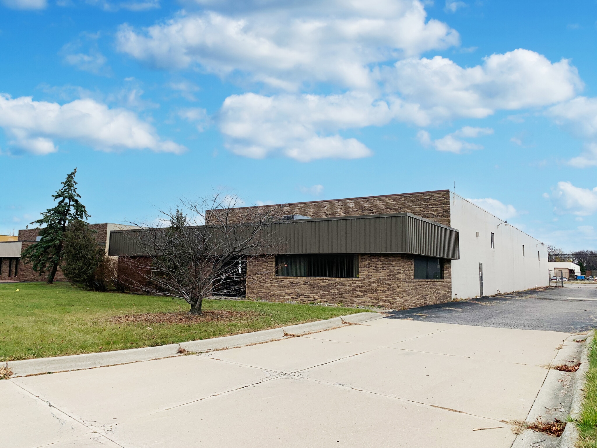 12499 Delta St, Taylor, MI for Rent