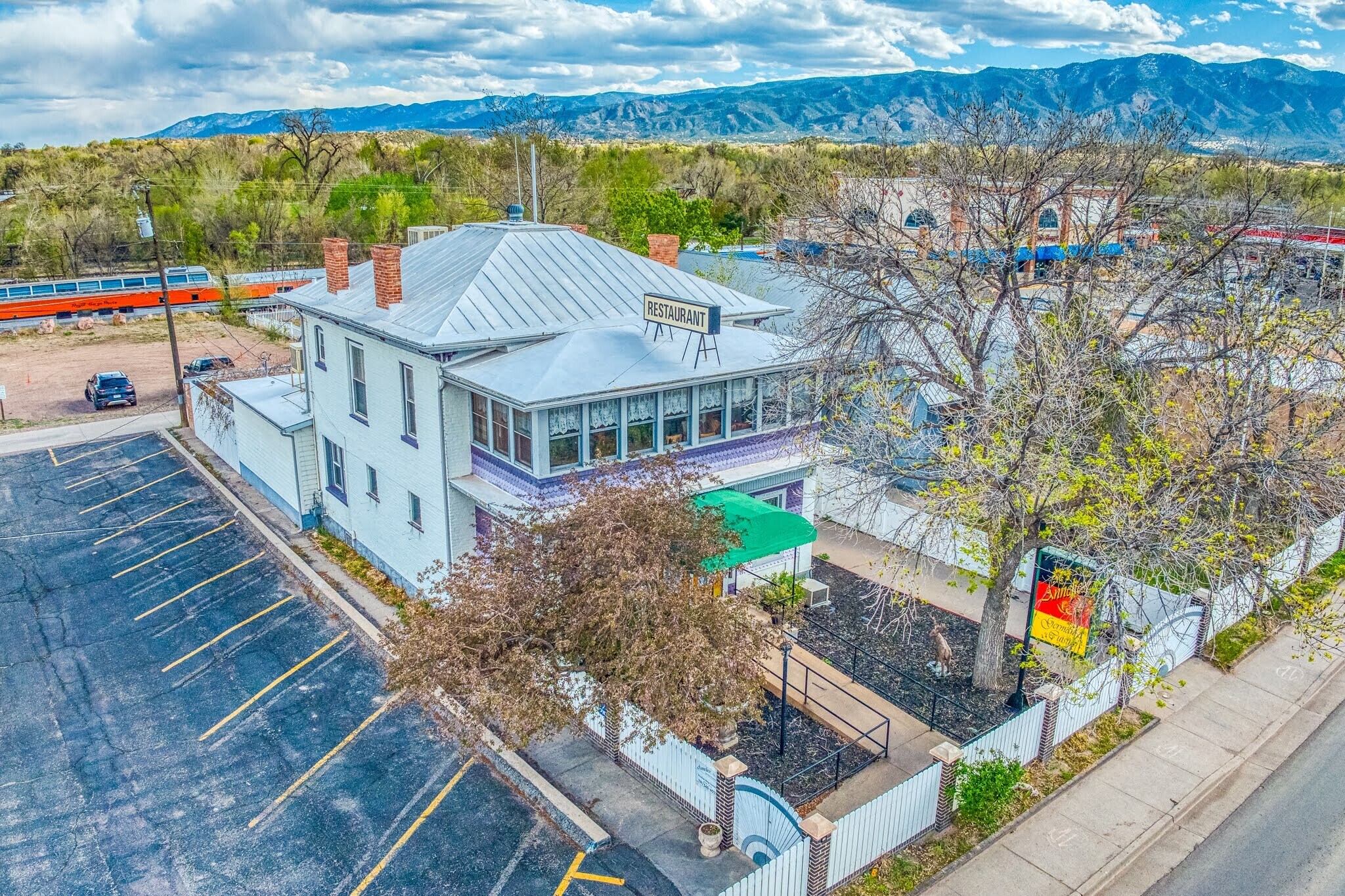 512 Royal Gorge Blvd, Canon City, CO for Sale