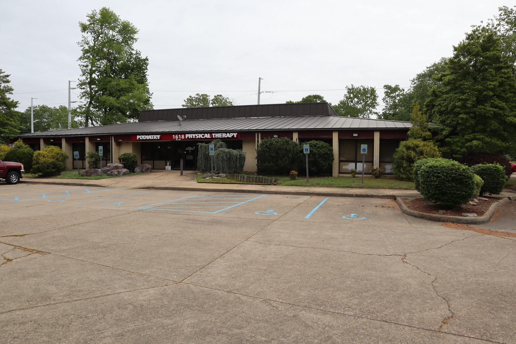 1618 Hardy Cash Dr, Hampton, VA for Rent