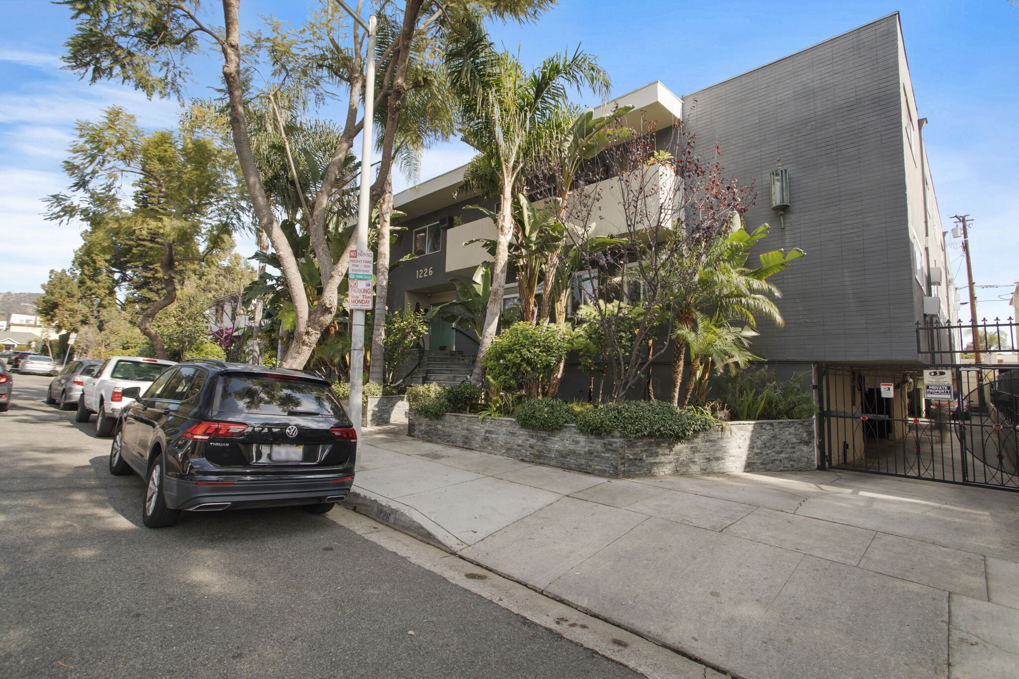 1226 N Fuller Ave, West Hollywood, CA for Sale