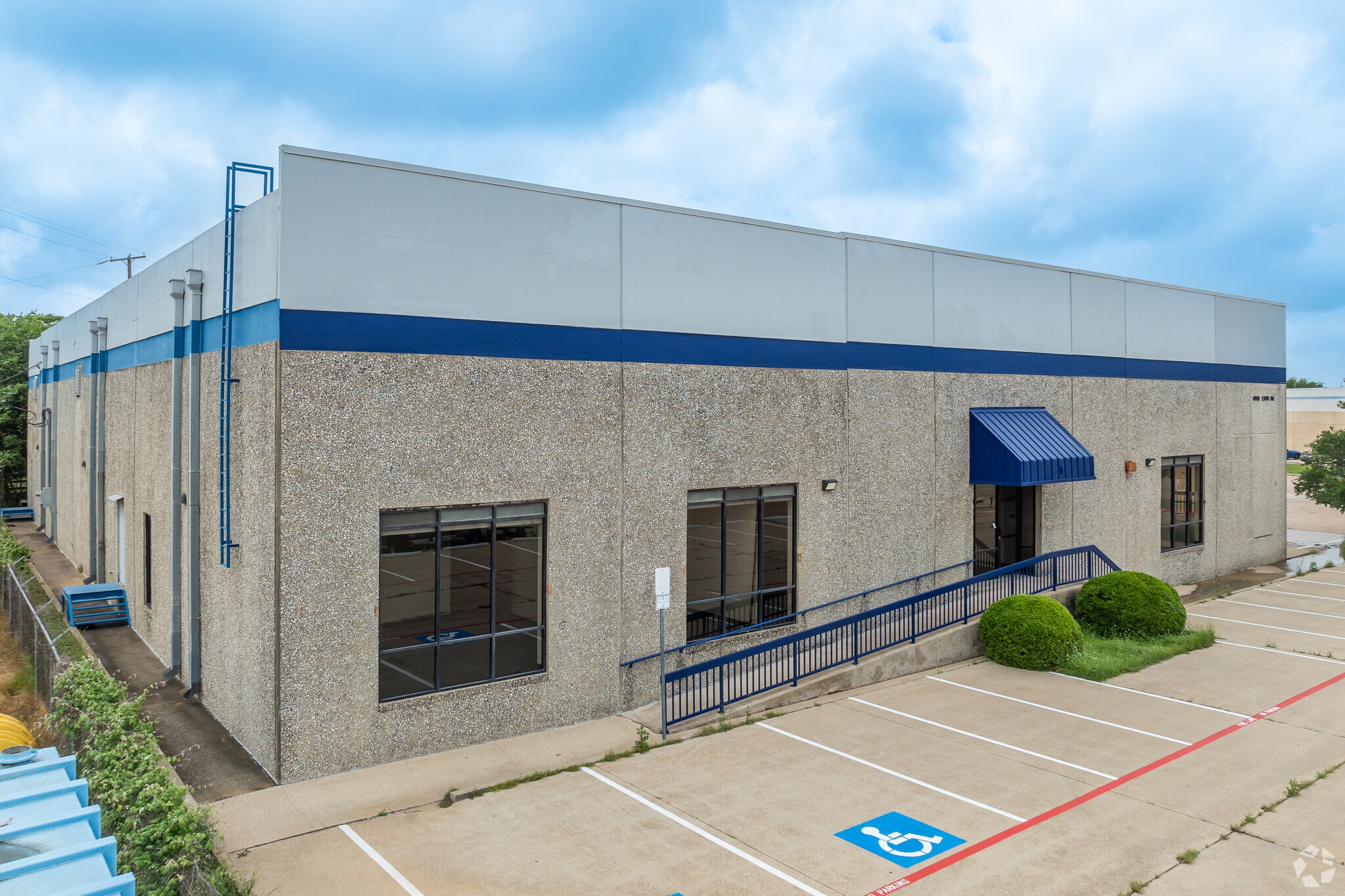 4030 Express St, Arlington, TX for Sale