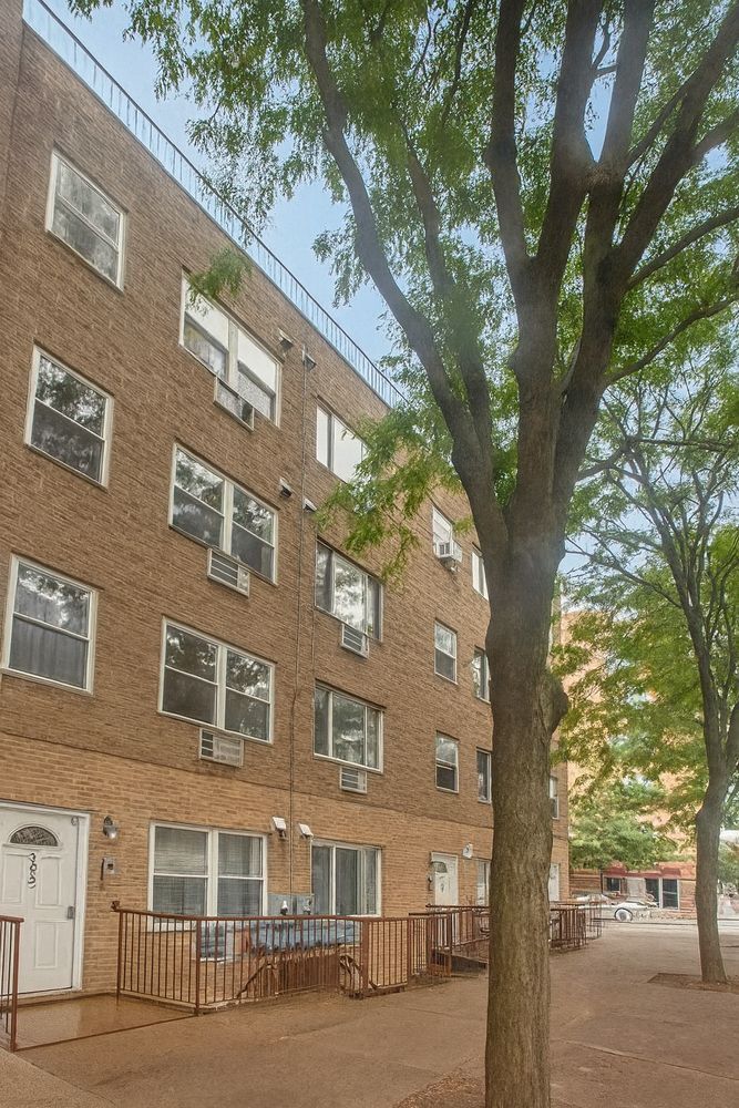187 Woodpoint Rd, Brooklyn, NY for Sale