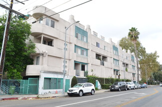 Sherman Oaks, CA Apartments - 13718 Moorpark St