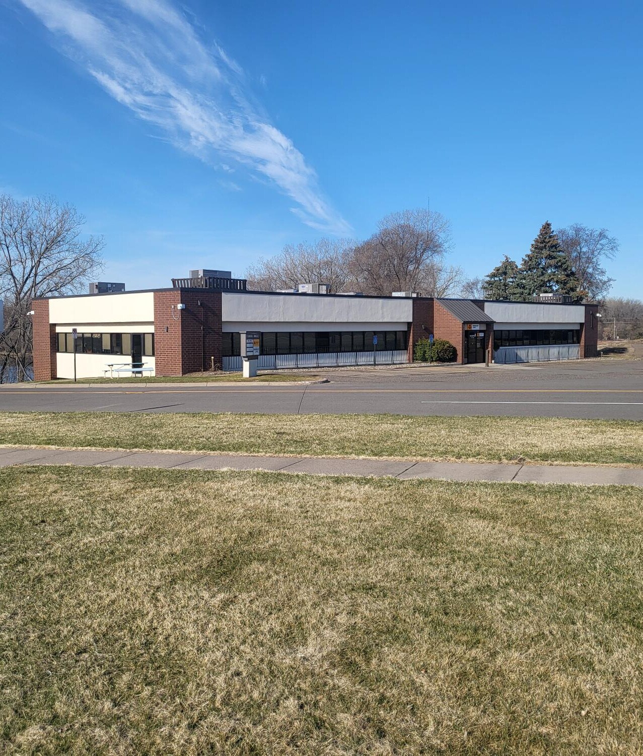 1650 Beam Ave, Maplewood, MN for Rent