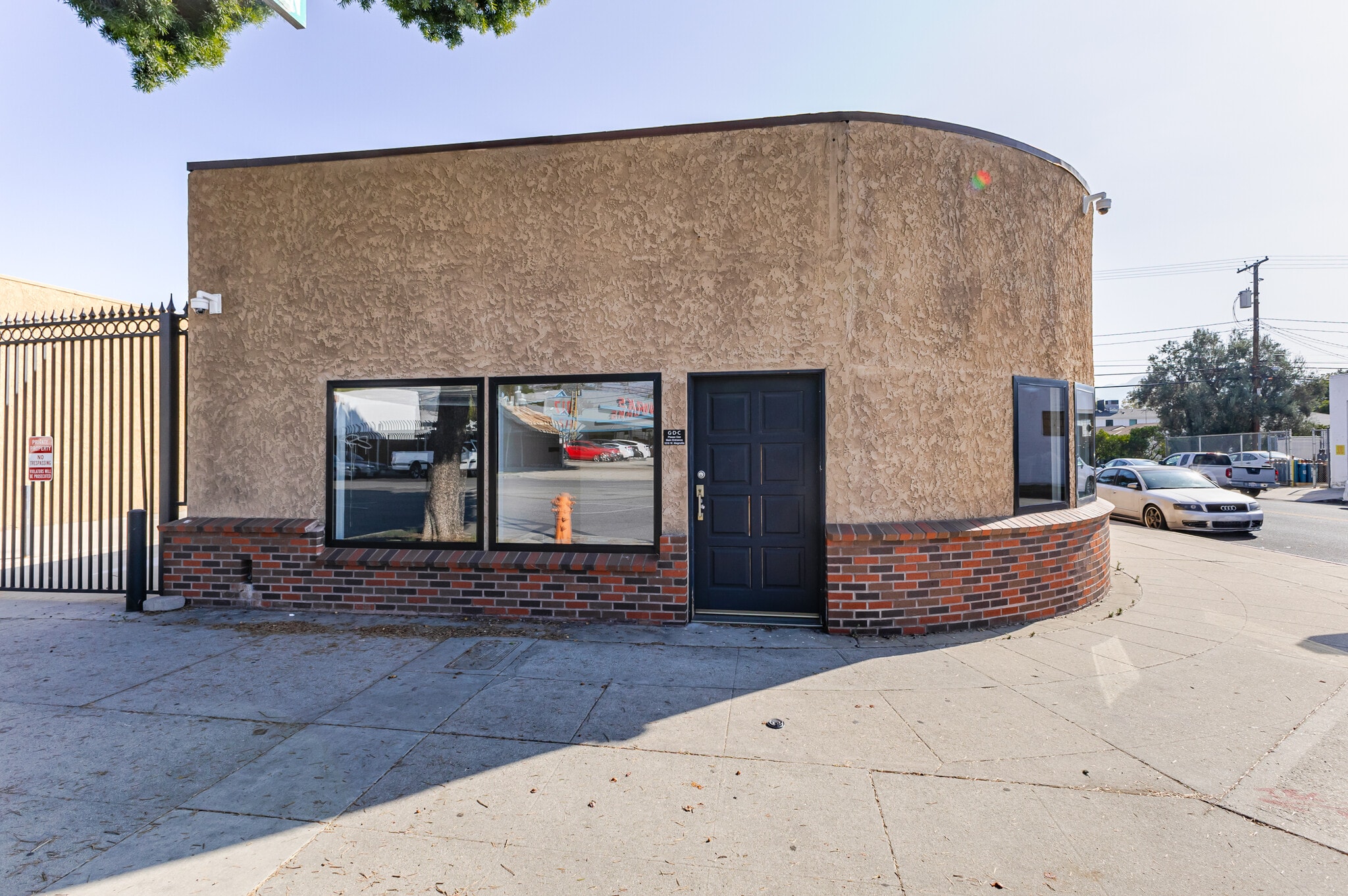 1020 W Magnolia Blvd, Burbank, CA for Rent