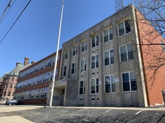 Cincinnati, OH Schools - 2232 Stratford Ave