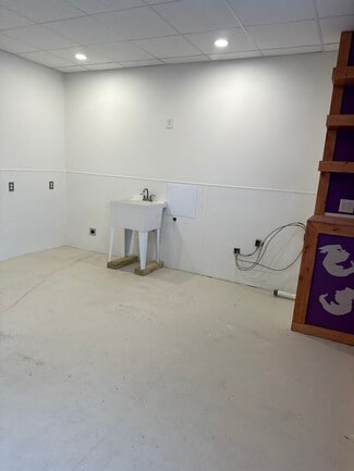 Wilmington, NC Office/Retail - 909 Starkeys Aly Wilmington, NC Office/Retail - 909 Starkeys Aly