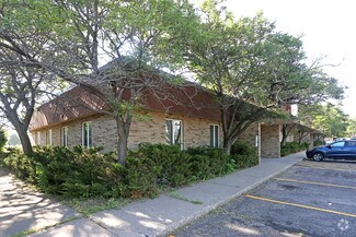 93 Little Canada Rd W  