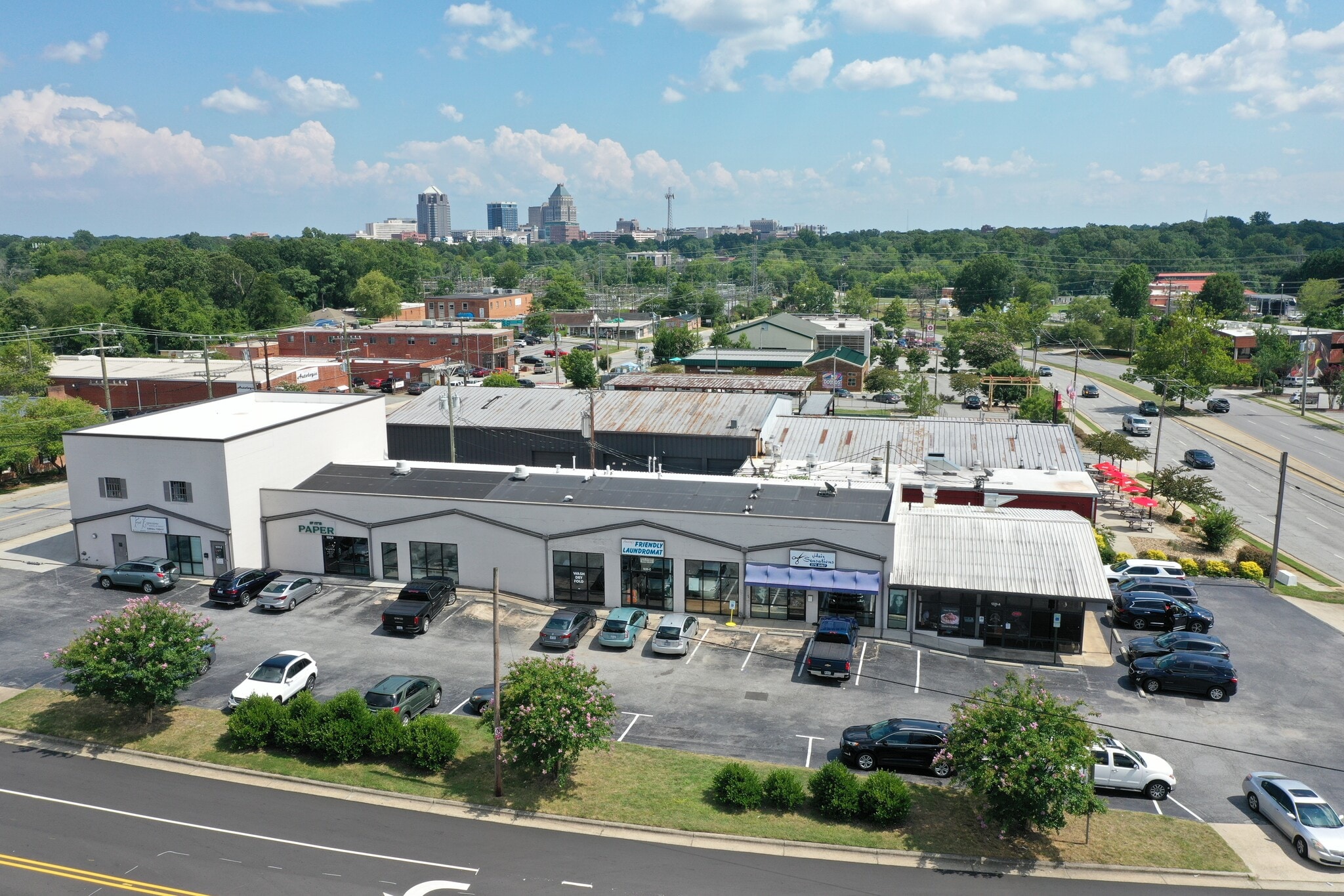 1220 Battleground Ave, Greensboro, NC for Rent