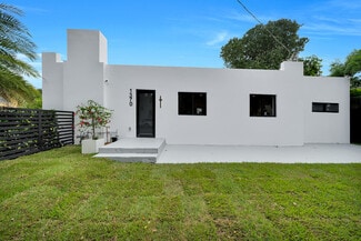 Miami, FL Apartments - 1370 SW 5th St