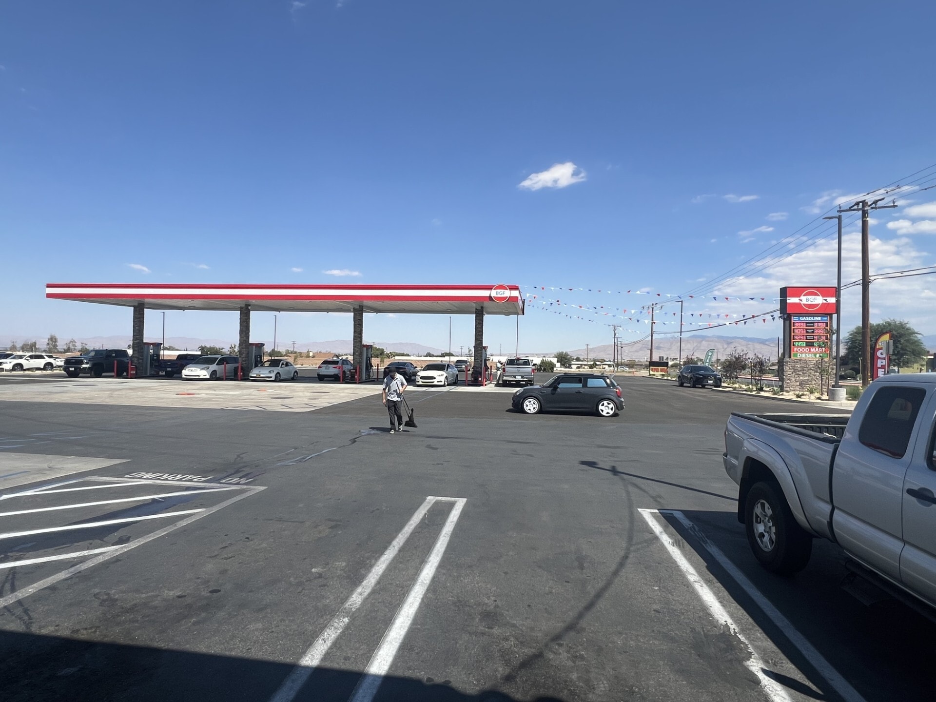 15188 Main St, Hesperia, CA for Sale