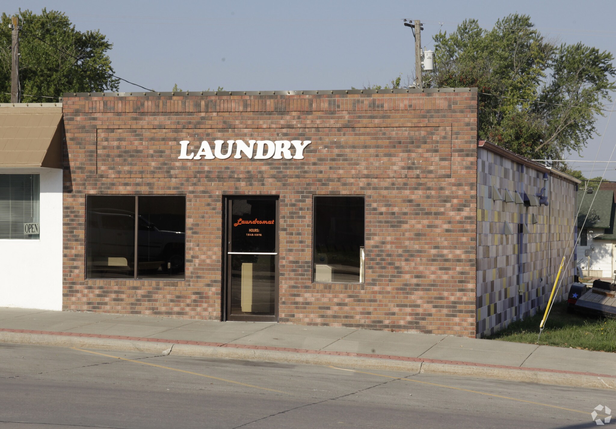 105 Main St, Louisville, NE for Sale