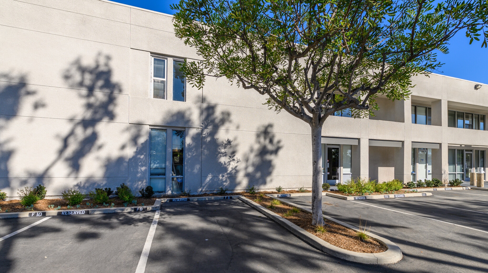 711 W 17th St, Costa Mesa, CA for Sale