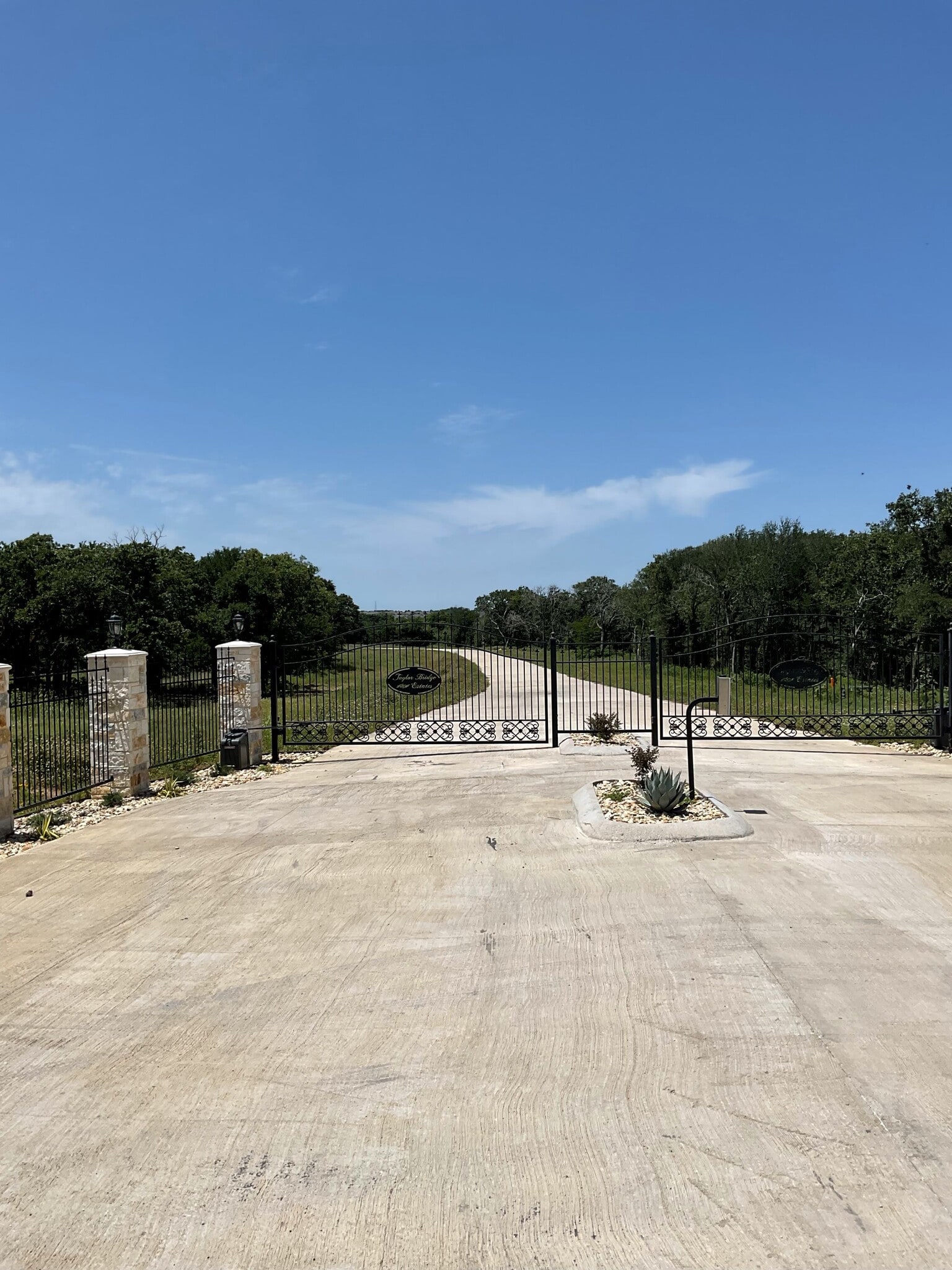 1657 Private Access 60200, Burleson, TX for Sale
