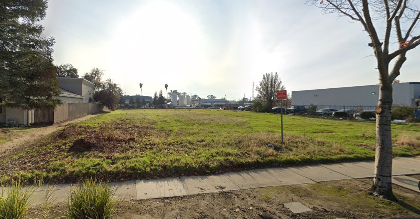 62 W 16th St, Merced, CA for Sale