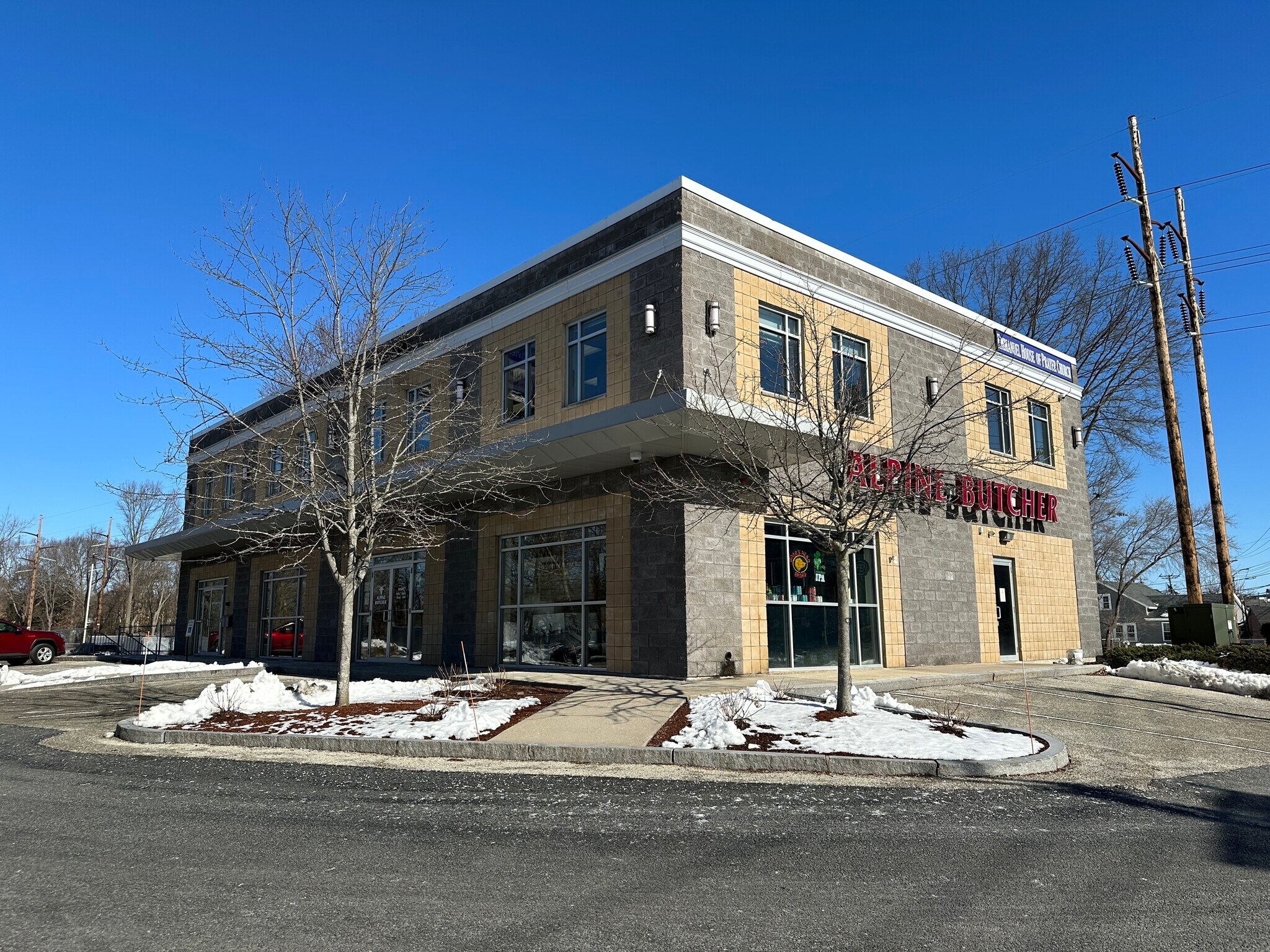 963 Chelmsford St, Lowell, MA for Rent