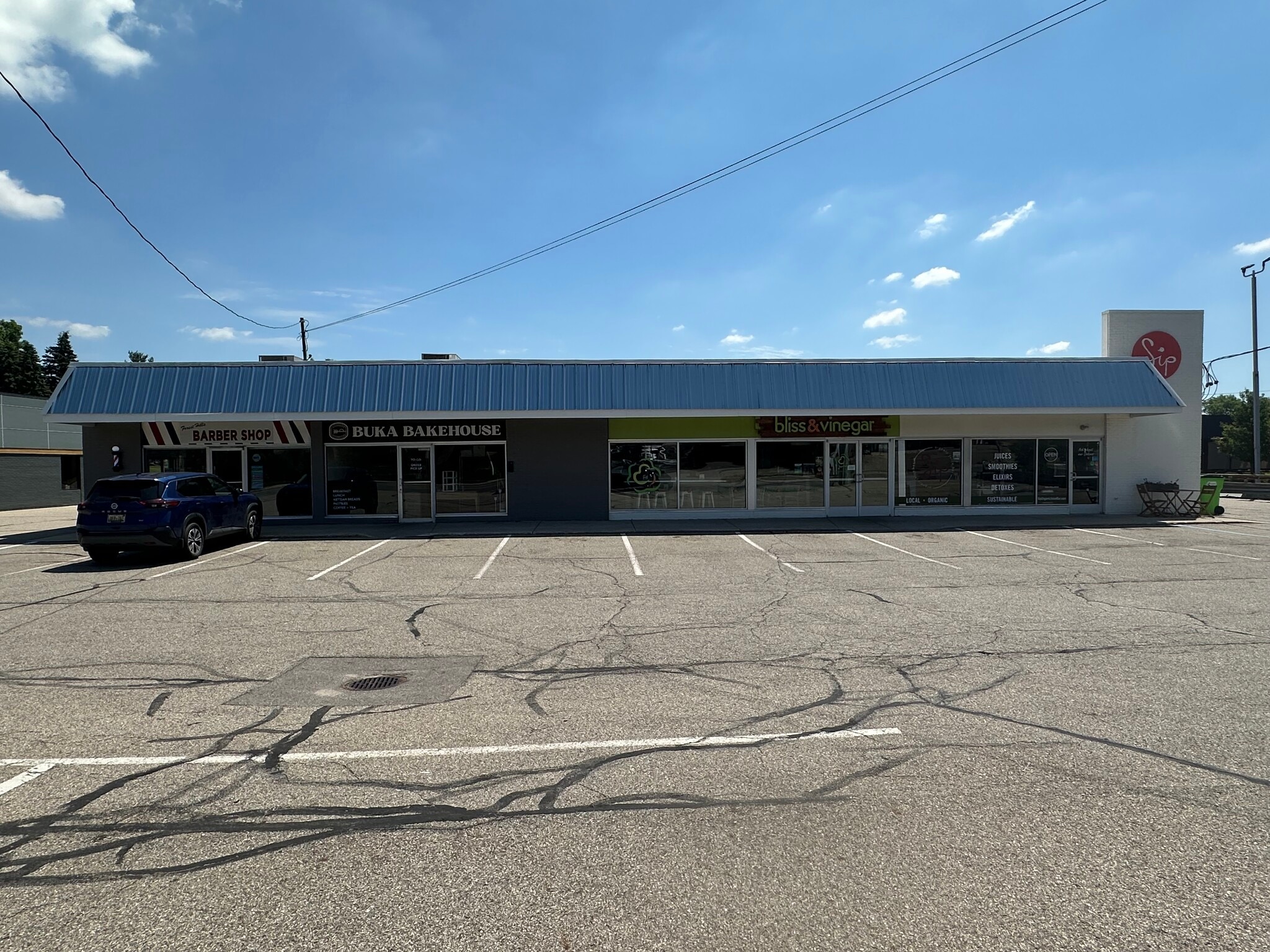 880-888 Forest Hill Ave SE, Grand Rapids, MI for Rent