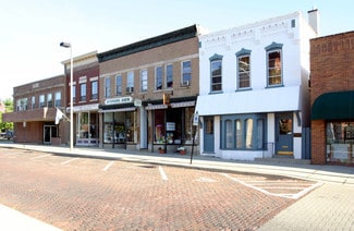Woodstock, IL Retail - 132-134 Cass St