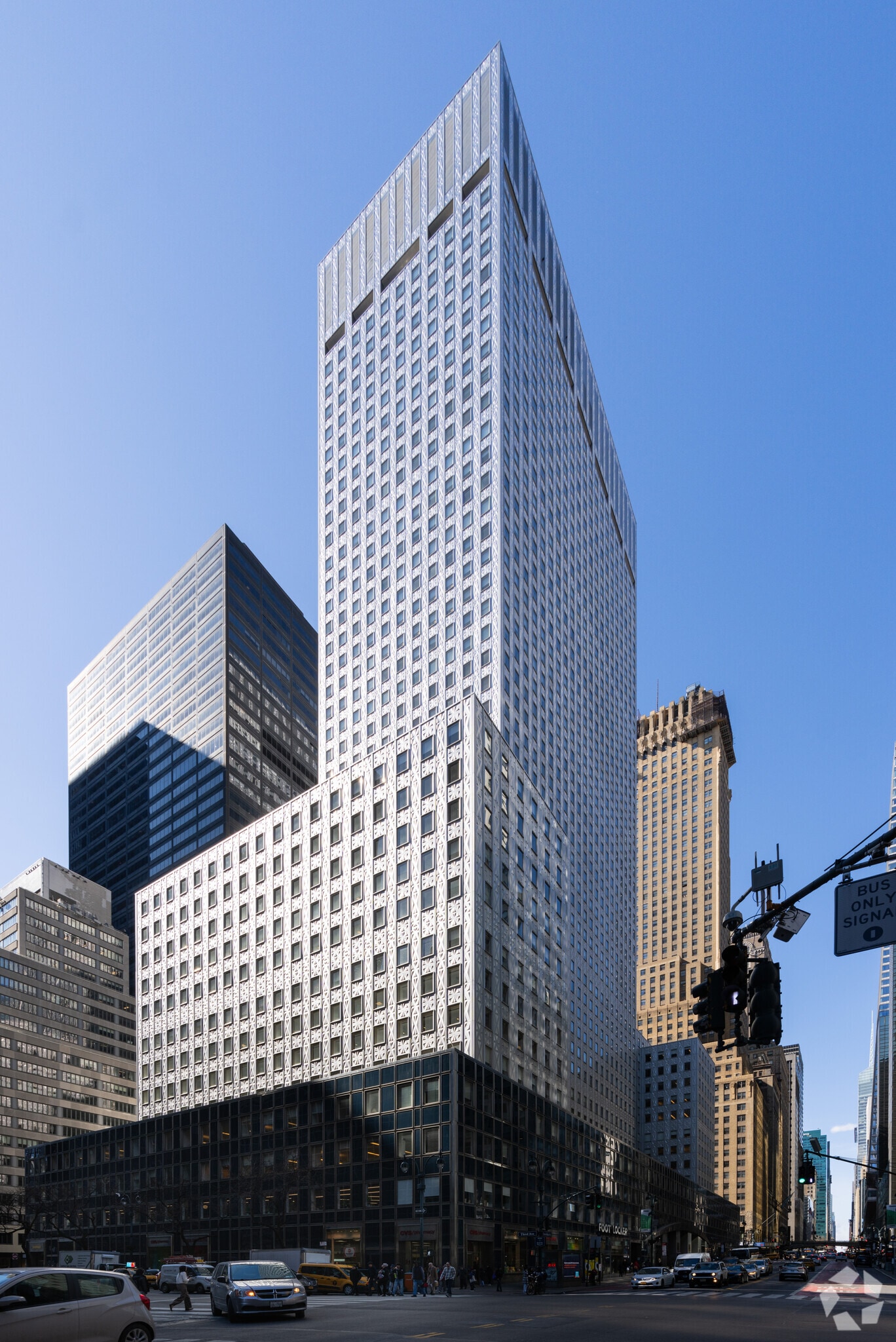 150 E 42nd St, New York, NY for Rent