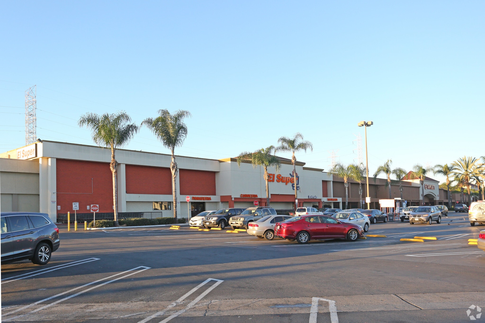 5700-5704 Firestone Blvd, South Gate, CA for Rent