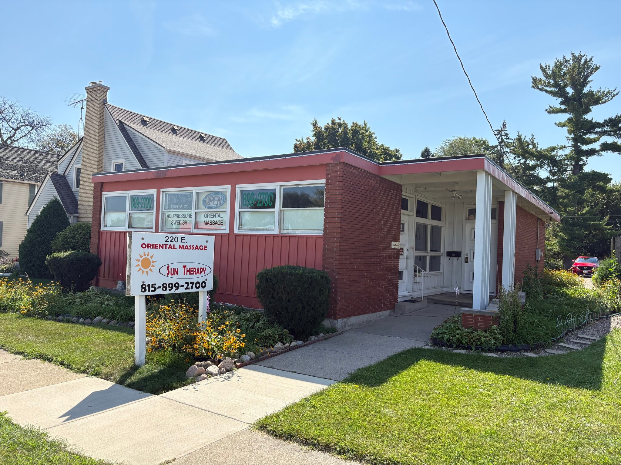 220 E State St, Sycamore, IL for Sale