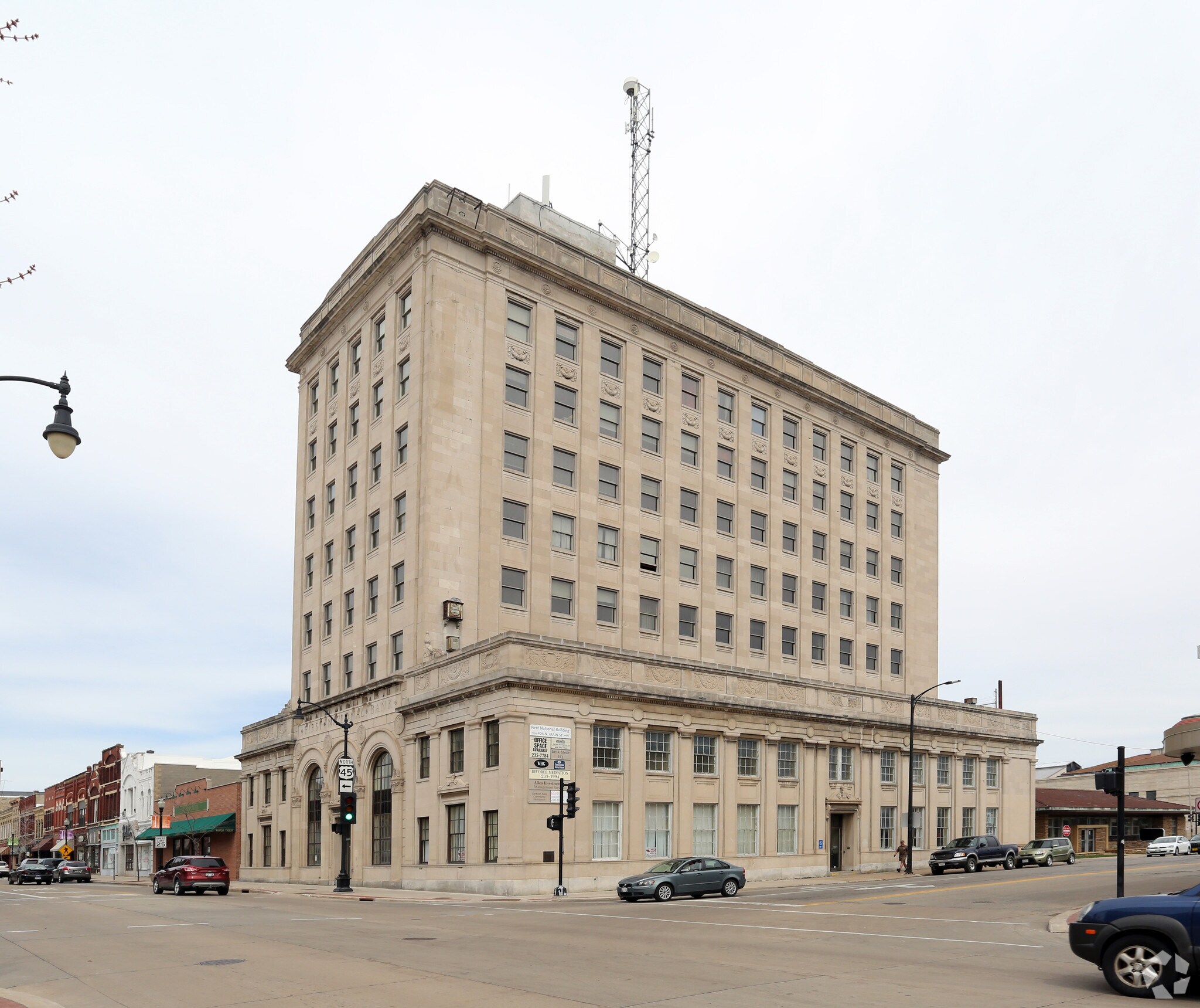 404 N Main St, Oshkosh, WI for Rent