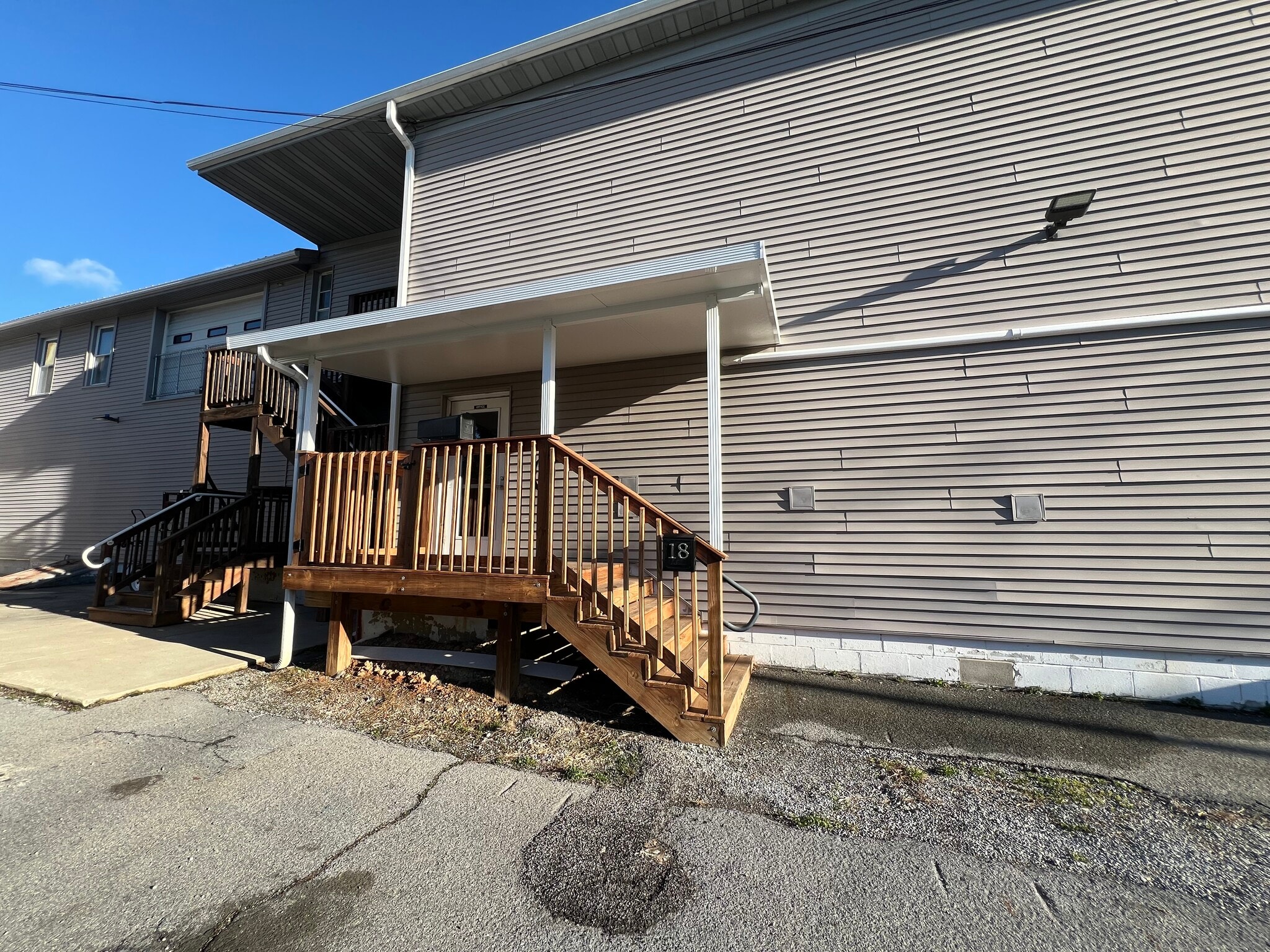 18 S 11th St, Akron, PA for Rent