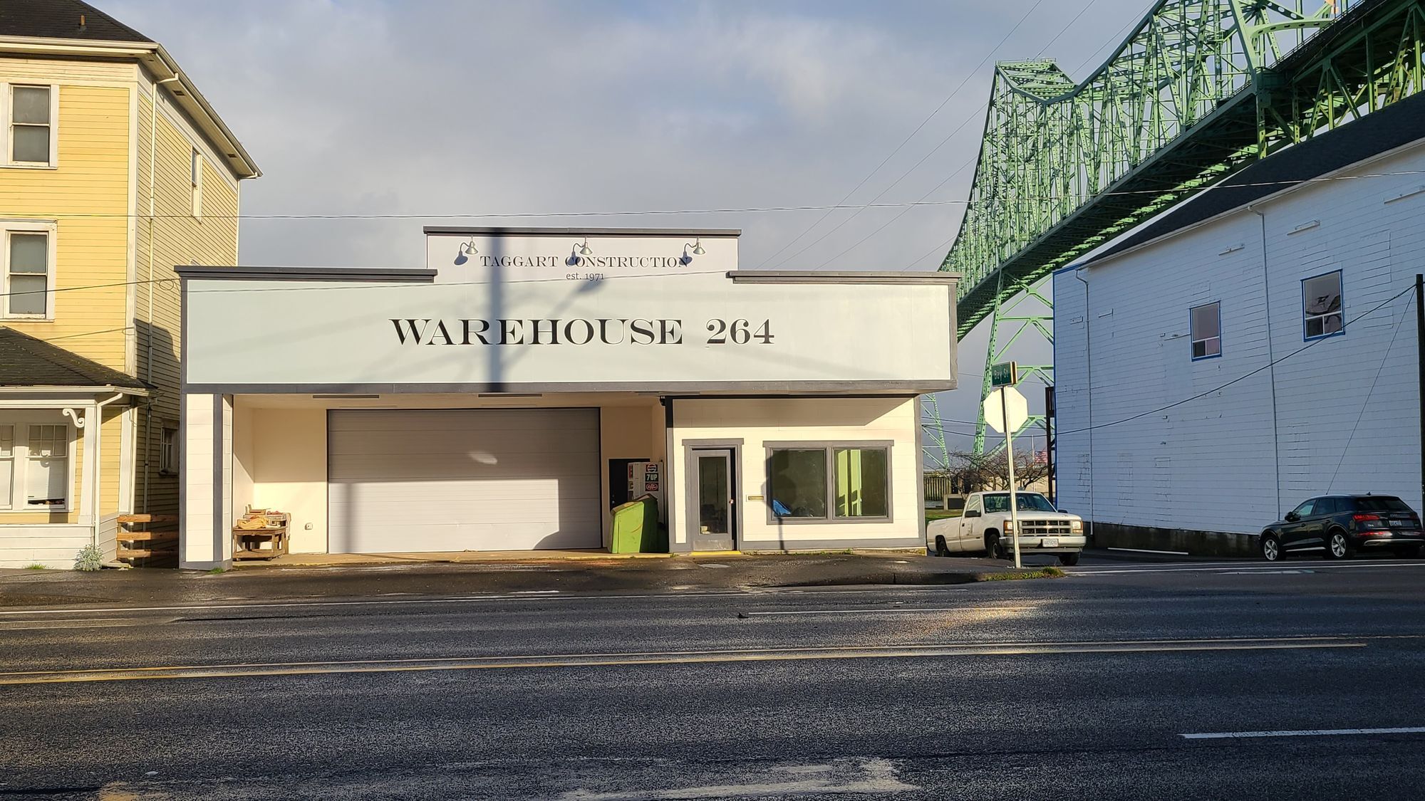 264 W Marine Dr, Astoria, OR for Sale