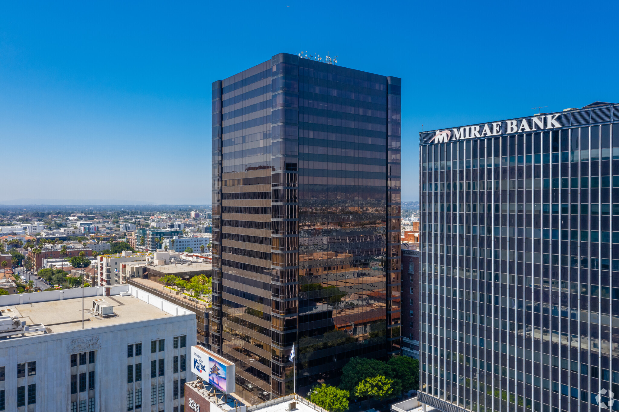 3250 Wilshire Blvd, Los Angeles, CA for Rent