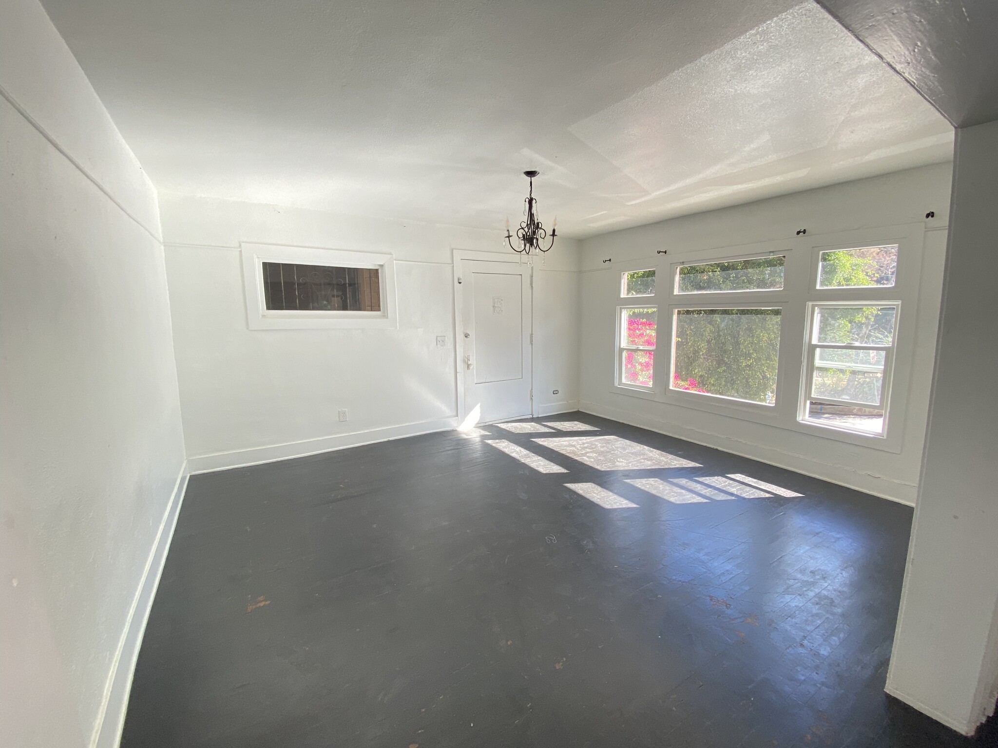 2080 Laurel Canyon Blvd, Los Angeles, CA for Rent