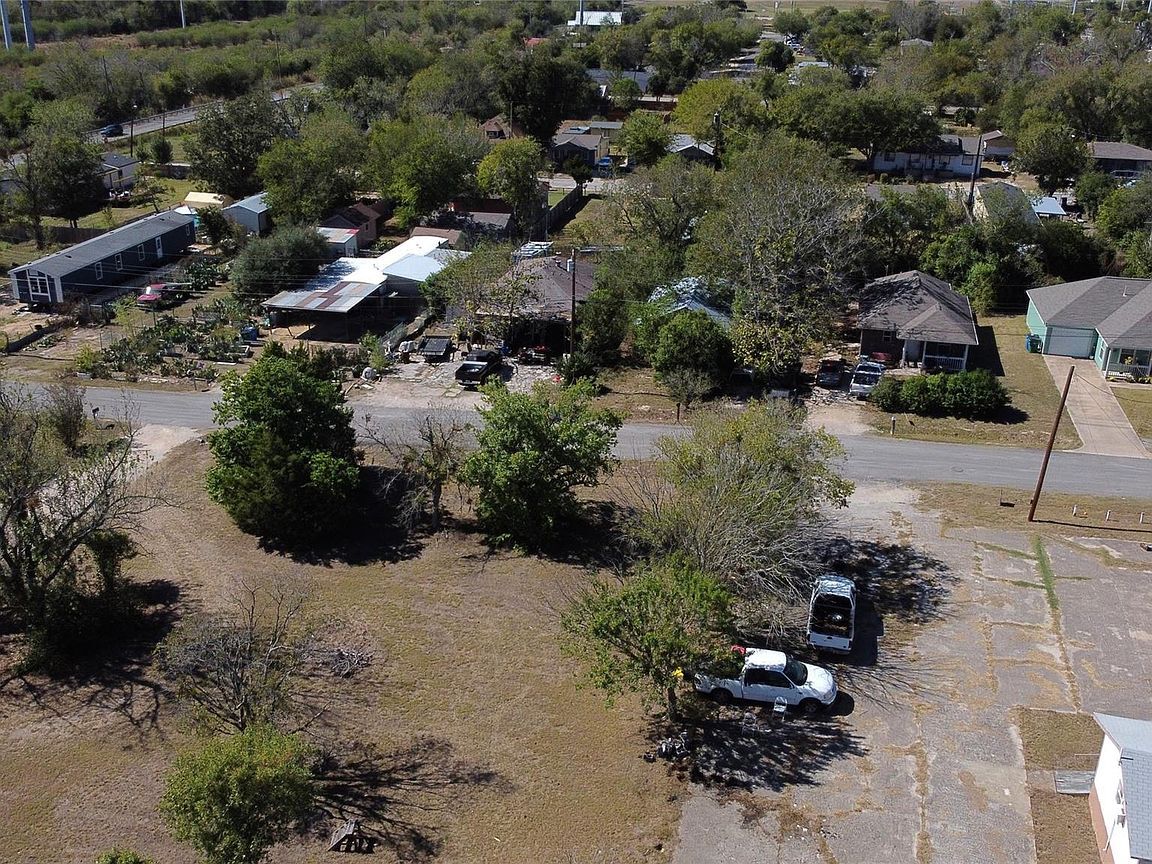 125 2nd Ave, Taylor, TX for Sale