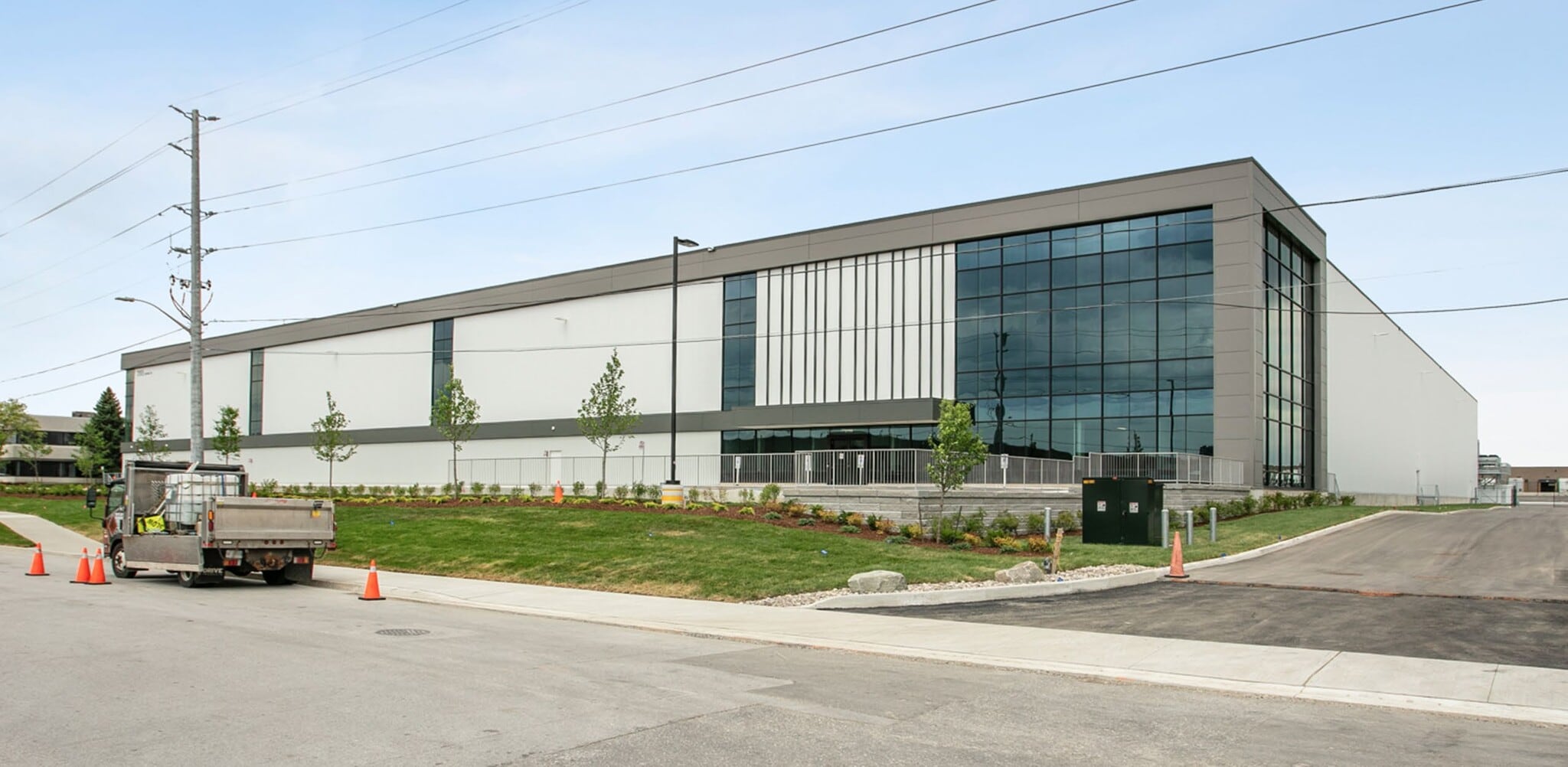 3195 Airway Dr, Mississauga, ON for Rent