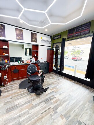 Orange, CA Retail - 1736-1746 E Meats Ave