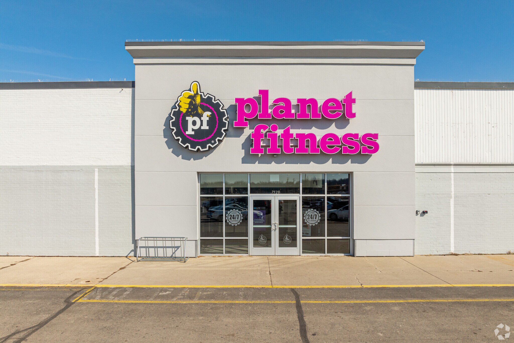 7528 S Anthony Blvd, Fort Wayne, IN for Sale