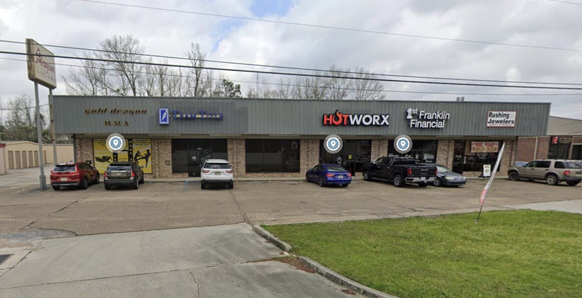 421 Memorial Blvd, Picayune, MS for Rent