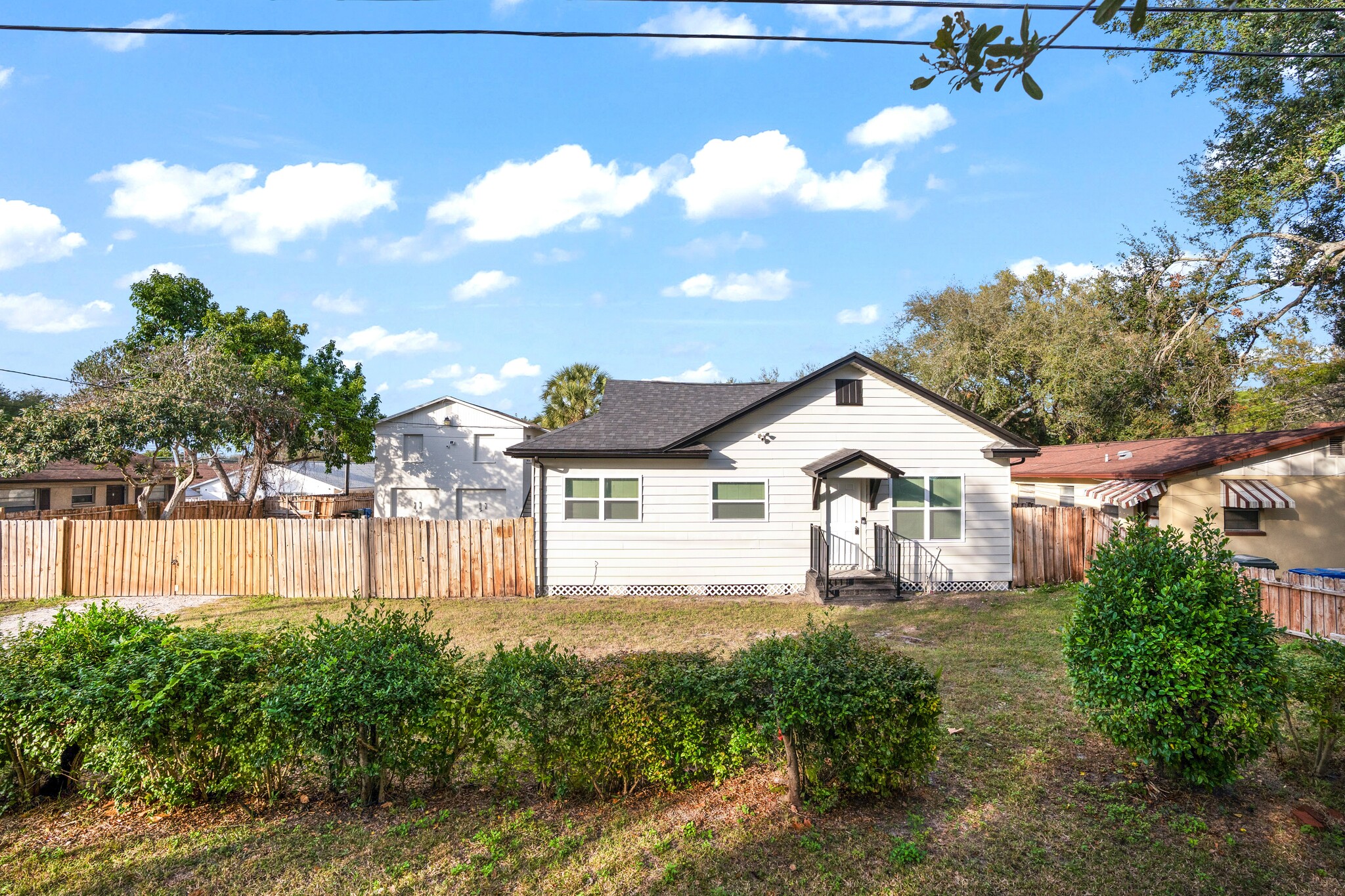 1006 15th Ave NW, Largo, FL for Sale