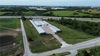 Kansas City, MO Self-Storage Facilities - 7557 NW Cookingham Dr
