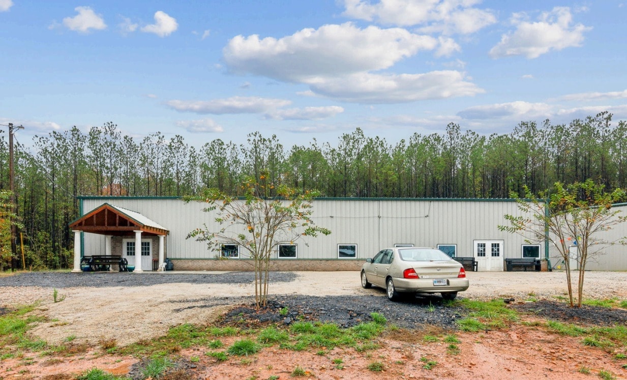 308 Mill Creek Dr, Hull, GA for Sale
